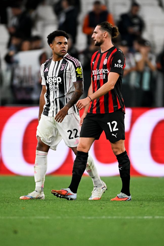 milan-valore-maglia-ricavi-sponsor-incasso-soldi-emirates-bitpanda-msc-news-serie-a-ultima-ora