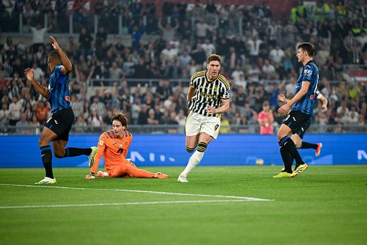 Dusan Vlahovic della Juventus esulta dopo aver segnato il primo gol della sua squadra durante la finale di Coppa Italia tra Atalanta BC e Juventus FC allo Stadio Olimpico il 15 maggio 2024 a Roma, Italia. (Foto di Daniele Badolato - Juventus FC/Juventus FC via Getty Images) Atalanta, la sfida è contro te stessa: la Coppa Italia è un obiettivo concreto?- immagine 2
