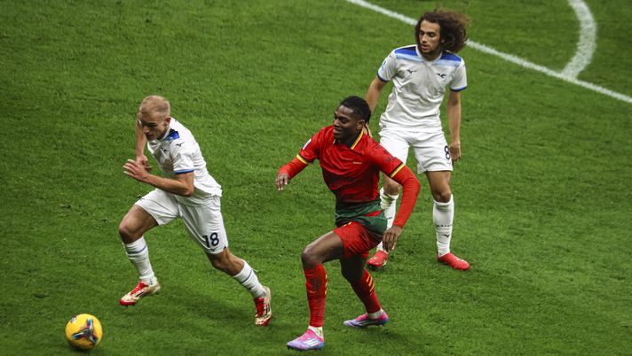 Isaksen e Guendouzi