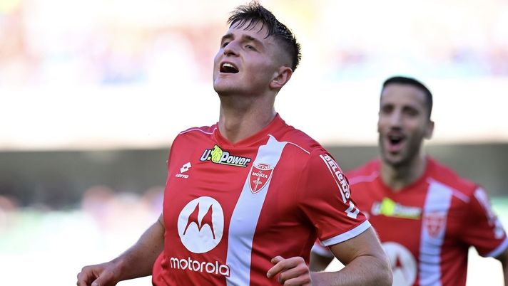 Lorenzo Colombo (attaccante AC Milan in prestito al Monza) | Milan News (Getty Images) Lorenzo Colombo Monza