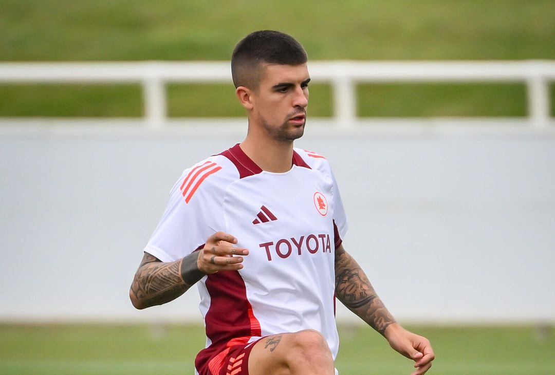 Ritiro Roma, Dovbyk scalda i motori: le indicazioni di De Rossi – FOTO GALLERY - immagine 81