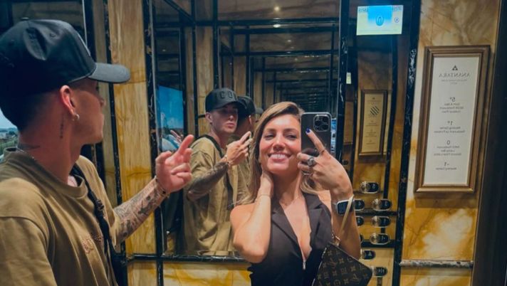 Soulé, da Pinocchio ai palloncini: ecco la romantica sorpresa alla fidanzata – FOTO - immagine 1