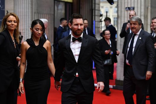 A Miami è Messi-mania, brutto inconveniente per la moglie Antonela colpita da…  A Miami è Messi-mania, brutto inconveniente per la moglie Antonela colpita da… - immagine 1