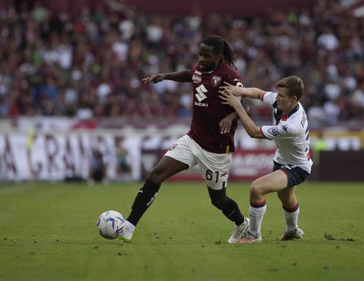 Torino-Genoa: Adrien Tameze during the Italian Serie A, football match between Torino Fc and Genoa Cfc on 03 September 2023 at Stadio Olimpico Grande Torino, Turin, Italy Photo Nderim KACELI