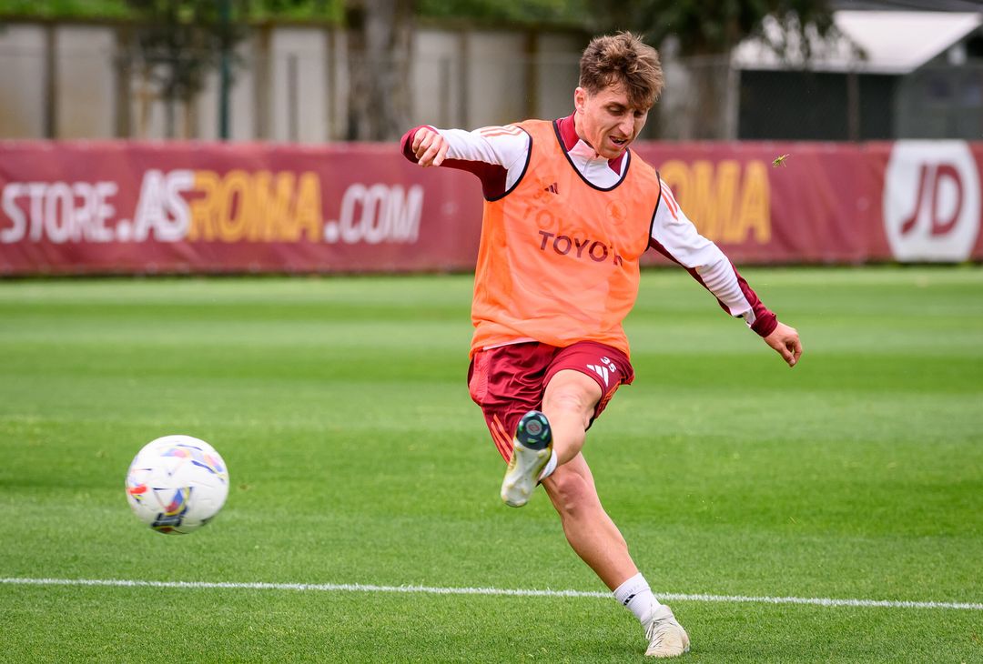 Trigoria, l’allenamento a tre giorni da Inter-Roma – FOTO GALLERY - immagine 39
