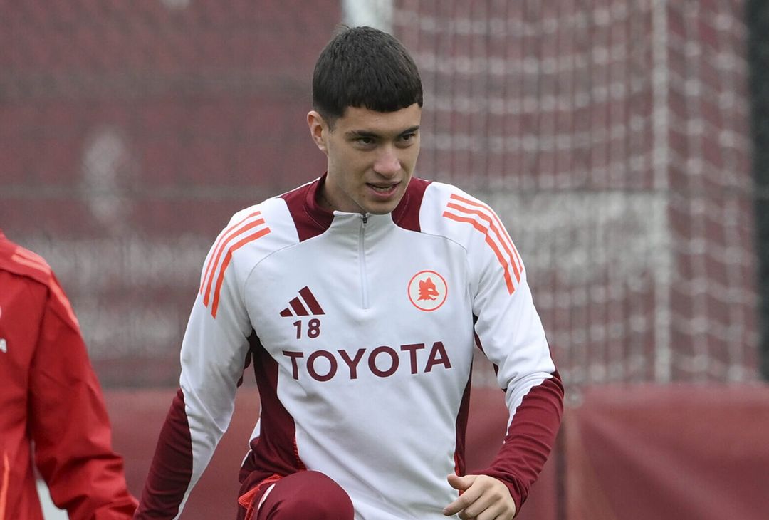 Roma, meno due giorni dal Napoli: Dybala parzialmente in gruppo – FOTO GALLERY - immagine 32