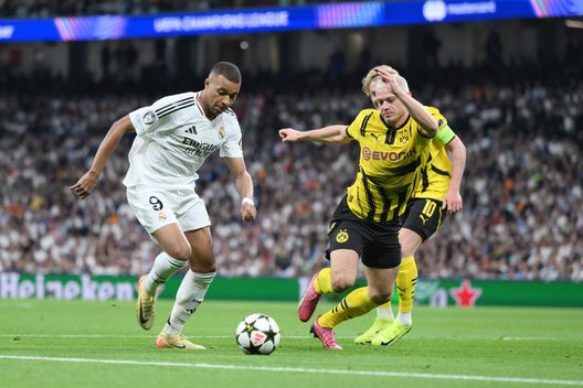 MADRID, SPAGNA - 22 OTTOBRE: Kylian Mbappe del Real Madrid. (Photo by David Ramos/Getty Images) Kylian Mbappè, una stagione a suon di record: ha già fatto meglio di Cristiano Ronaldo- immagine 3
