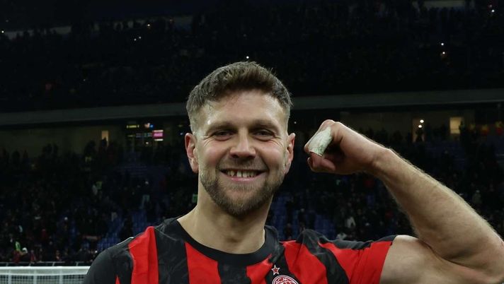 Milan-Lecce, Fullkrug prima punta vera: quanto mancava un così