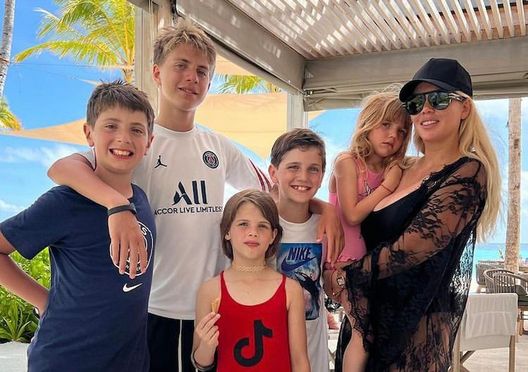 Instagram “Vorrei una famiglia normale”. Le parole del figlio di Wanda diventano virali in Argentina- immagine 3