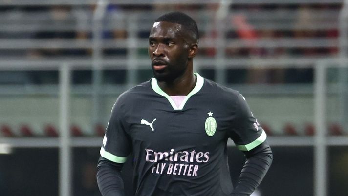 Fikayo Tomori (difensore AC Milan), qui durante Milan-Bruges 3-1 (Champions League 2024-2025) | News (Getty Images) Fikayo Tomori AC Milan Milan-Bruges 3-1 Champions League 2024-2025