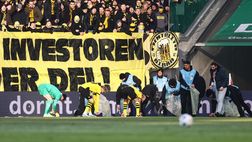 Colonia-Borussia Dortmund, sospesa per lancio di monete di cioccolato: il motivo