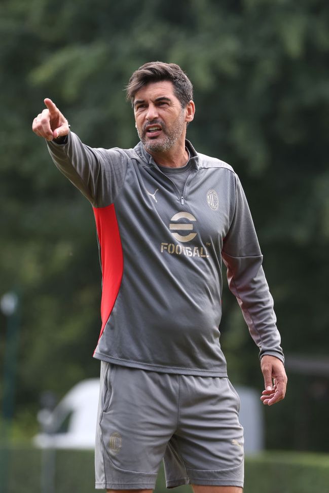 Paulo Fonseca durante una seduta di allenamento a Milanello (Foto di Giuseppe Cottini/AC Milan via Getty Images) Milan, ecco cosa succede quando Mariani ti arbitra in trasferta...