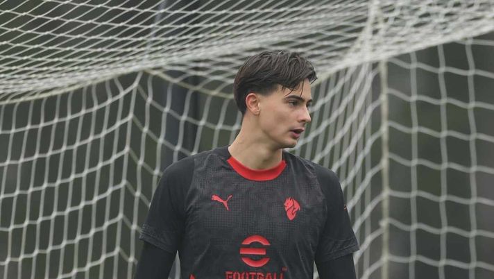 Allegri apprezza Torriani, ma quale futuro al Milan con il rinnovo di Maignan?