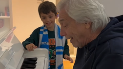 Nino D’Angelo e il sogno scudetto: l’emozionante duetto con il nipotino