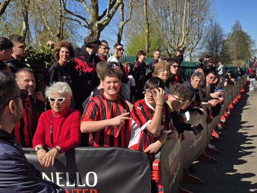 Milan, aggiornamenti da Milanello: continua la preparazione per la sfida con il Napoli- immagine 2