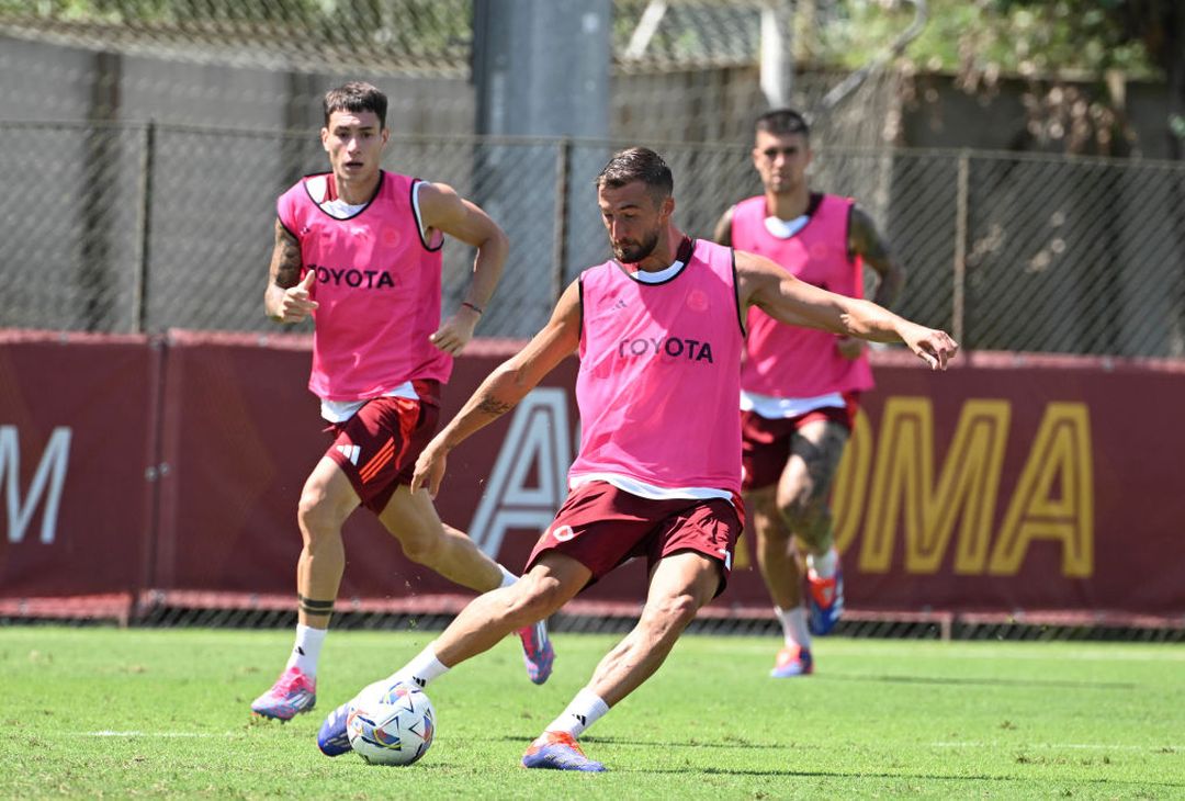 Roma, ripresa in vista dell’Empoli: presente Dybala – FOTO GALLERY - immagine 19