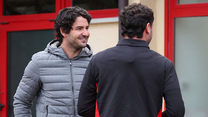CAIRATE, ITALY - DECEMBER 14: AC Milan Legend Alexandre Pato Visits Milanello Training Center at Milanello on December 14, 2024 in Cairate, Italy. (Photo by Sara Cavallini/AC Milan via Getty Images) Pato Tevez