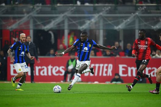 Theo Hernandez: “Se resto al Milan? Vedremo. Thuram? Grande stagione con l’Inter”- immagine 3