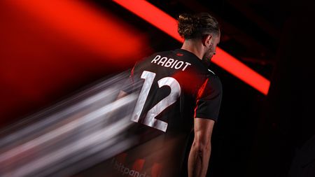 MILAN, ITALY - SEPTEMBER 12: New AC Milan player Adrien Rabiot is seen during his first photoshoot with the club at Casa Milan on September 12, 2025 in Milan, Italy. (Photo by Giuseppe Cottini/AC Milan via Getty Images)