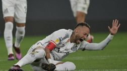 Neymar, altro grave infortunio: esce in lacrime