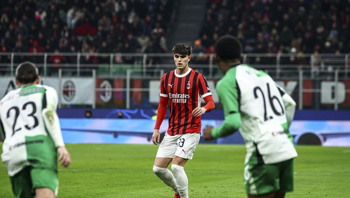 Davide Bartesaghi (difensore AC Milan), qui durante Milan-Feyenoord 1-1 (Champions League 2024-2025) | News (Getty Images) Davide Bartesaghi AC Milan Milan-Feyenoord 1-1 Champions League 2024-2025