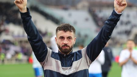 FLORENCE, ITALY - FEBRUARY 19: Francesco Caputo of Empoli FC greets the fans after the Serie A match between ACF Fiorentina and Empoli FC at Stadio Artemio Franchi on February 19, 2023 in Florence, Italy. (Photo by Gabriele Maltinti/Getty Images)