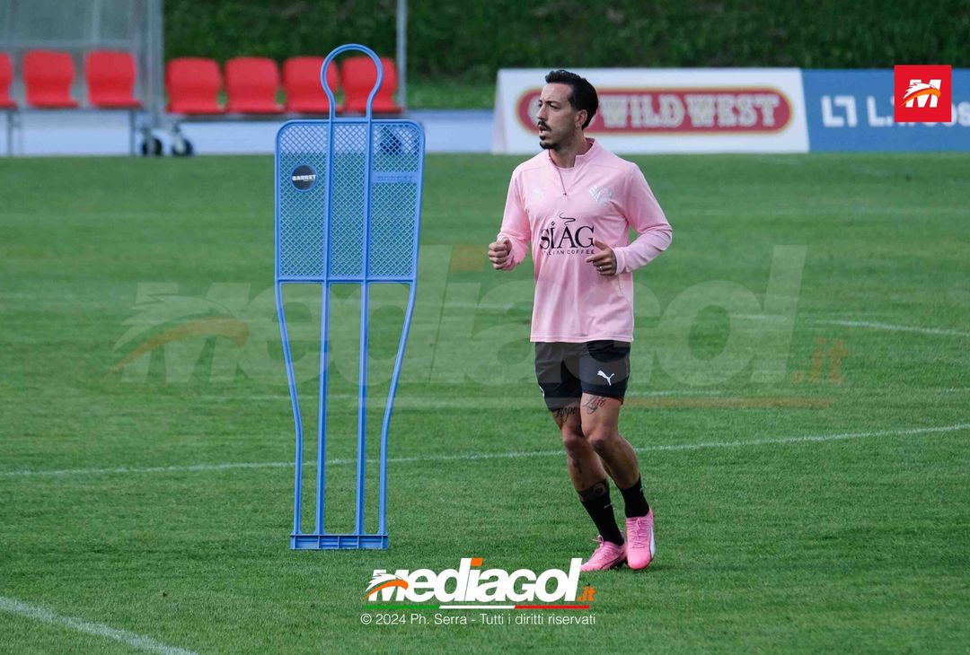 FOTO Ritiro Palermo, seduta mattutina ad Aquagranda (GALLERY) - immagine 11