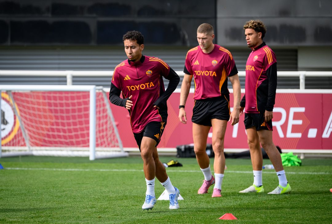 Roma, il secondo giorno di ritiro al St. George’s Park – FOTO GALLERY - immagine 44