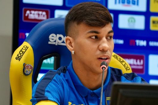 Frosinone, presentati Kaio Jorge, Lirola e Soulé: “Lotteremo per la salvezza”- immagine 3