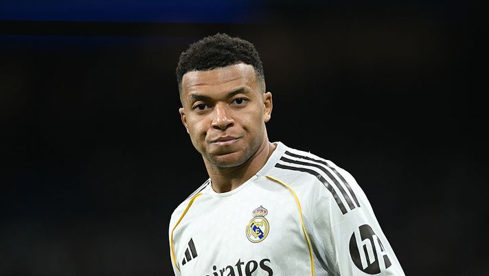 Mbappe con la maglia del Real Madrid