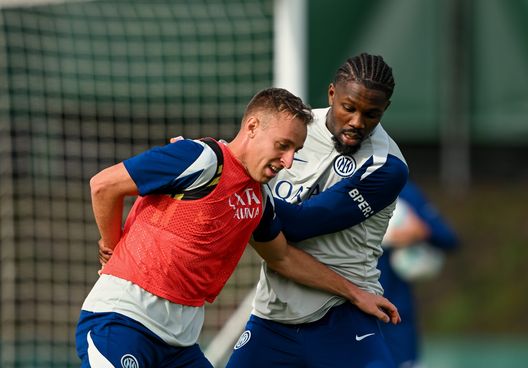 Sky – Inter, Thuram totalmente in gruppo. Rientro tra Verona e Kairat: sceglie Chivu- immagine 2