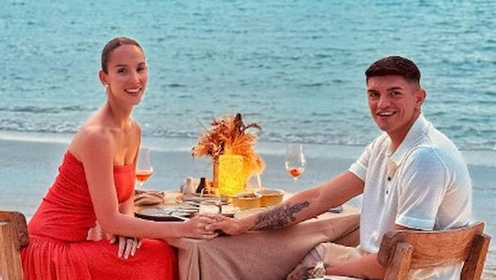 Paola Di Benedetto e Bellanova presto sposi. L’annuncio: “Mille volte sì!” Paola Di Benedetto e Bellanova presto sposi. L’annuncio: “Mille volte sì!” - immagine 1