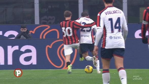 Rigori Milan-Genoa, scontro Zazzaroni-Cesari: “Non lo accetto” – “Quel che dici non è vero!”- immagine 3