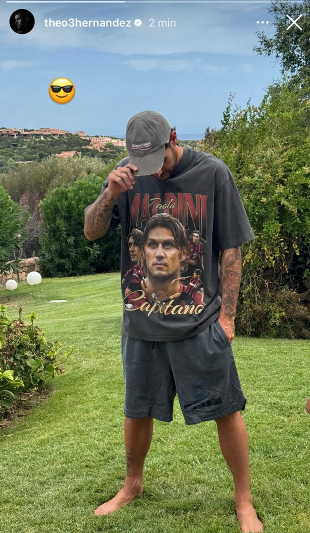 Ex Milan, Theo omaggia Paolo Maldini nel giorno dell’ufficialità di Estupinan- immagine 2