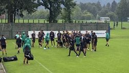 VIDEO Ritiro Palermo, anche Marwood a Pinzolo: il saluto alla squadra