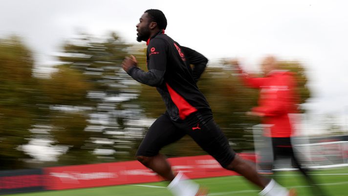 CAIRATE, ITALY - OCTOBER 21: Youssouf Fofana of AC Milan in action during AC Milan training session at Milanello on October 21, 2025 in Cairate, Italy. (Photo by Claudio Villa/AC Milan via Getty Images) Nkunku e Loftus, lavoro personalizzato oggi a Milanello: tutte le foto