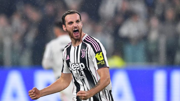 Calciomercato Milan, Longari: 'Rossoneri a lavoro per lo scambio Gatti-Loftus-cheek'