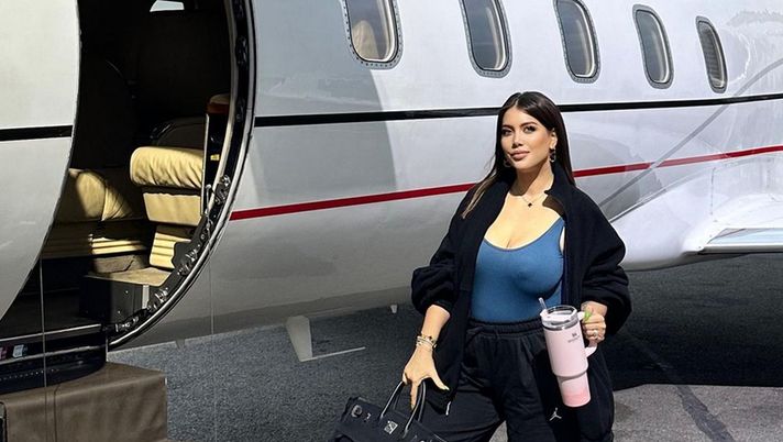 Instagram @wanda_nara Wanda Nara in partenza per il weekend: ecco le foto dal suo volo privato - immagine 1