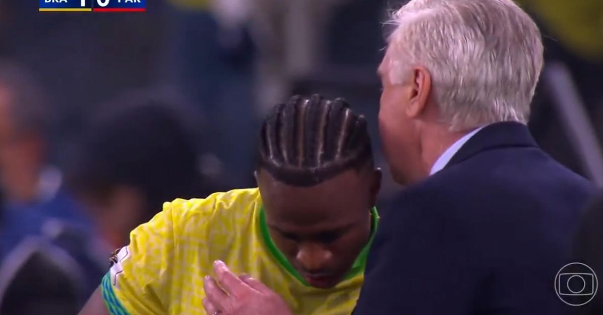 VIDEO / Vinicius segna il gol vittoria, Ancelotti reagisce così