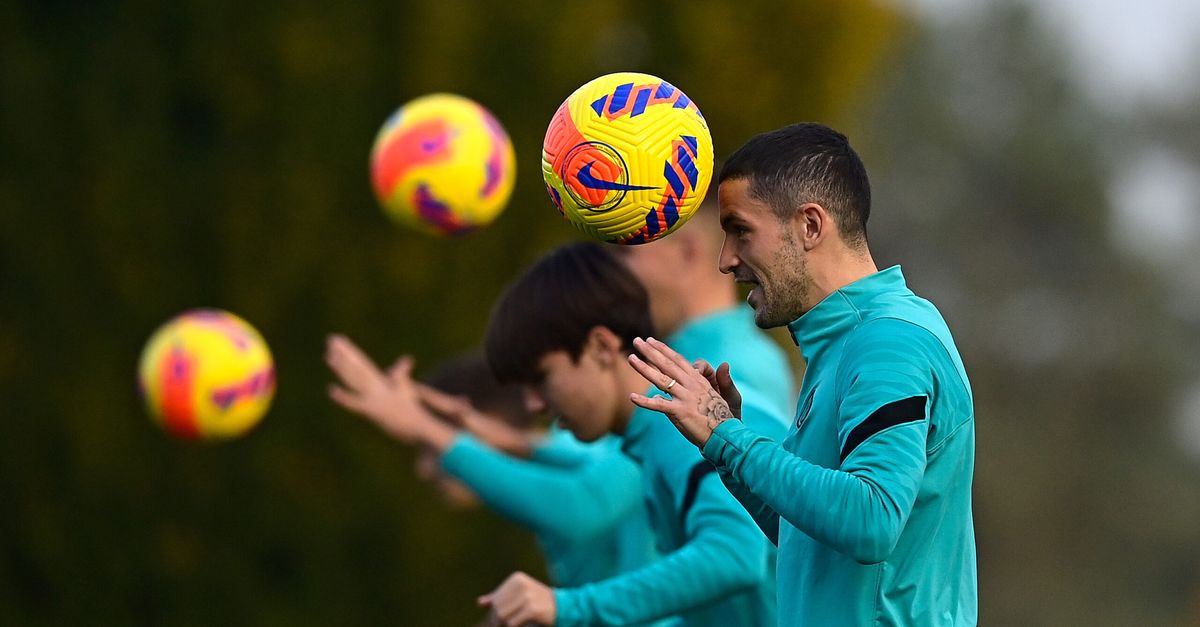 La nuova vita di Sensi a Cipro, Savona ferma lo United, Jorginho esulta: il weekend degli italiani all’estero