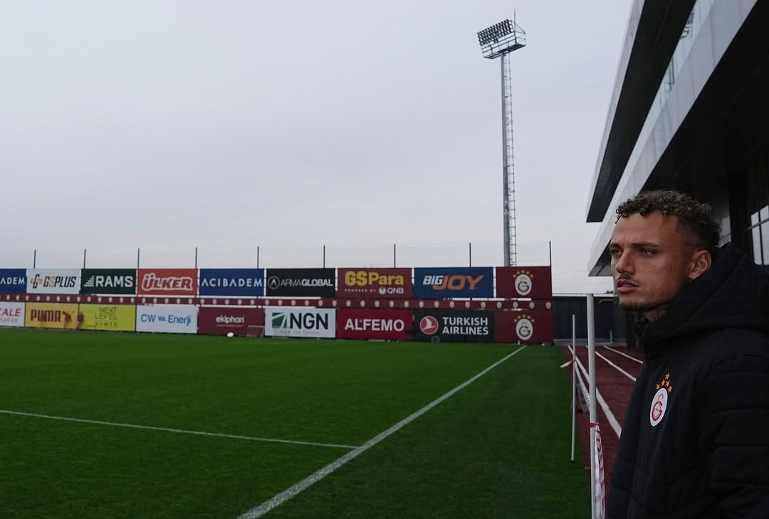 Dalle visite mediche ai primi saluti: i sorrisi di Noa Lang al Galatasaray – LE FOTO - immagine 5