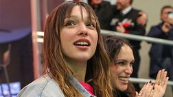 Gli abbracci e la maglia: San Siro, Sarah Toscano felice di esserci