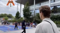VIDEO – Bove cammina per Parigi in attesa del Roland-Garros