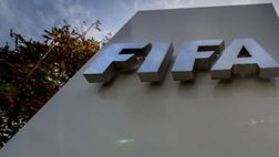 Nuove regole per gli agenti: FIFA e FA sospendono centinaia di licenze