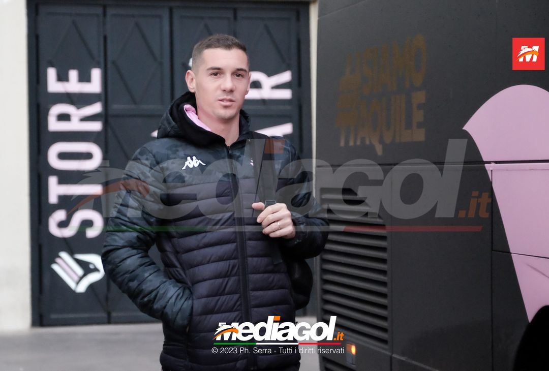 FOTO Pisa-Palermo, i rosanero in partenza dallo stadio “Renzo Barbera” (GALLERY) - immagine 27