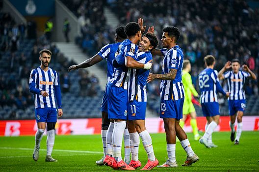 Porto, tifosi in rivolta per la cattiva gestione dei fondi e dei biglietti: “Vogliamo chiarezza”- immagine 2