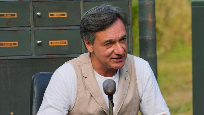 Caressa: “Adani mi fa un baffo, a Sky grazie a Piccinini. Prima di Benedetta fidanzato con…”  Caressa: “Adani mi fa un baffo, a Sky grazie a Piccinini. Prima di Benedetta fidanzato con…” - immagine 1