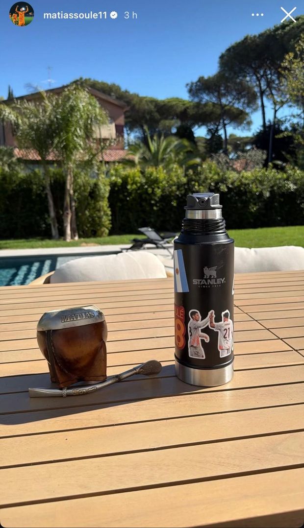 Soulé, pausa con stile: mate e dedica speciale a Dybala – FOTO- immagine 2