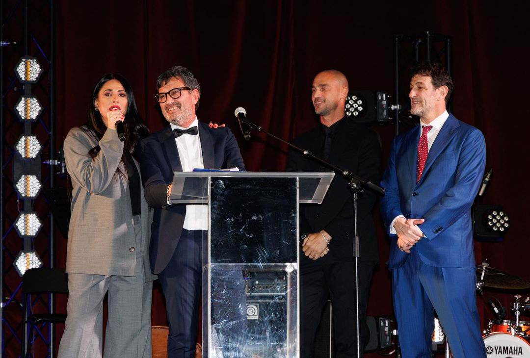 GALLERY Christmas Charity 2024, trionfo per Cannavaro-Ferrara: le foto della serata - immagine 6