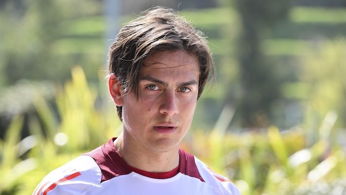 ROME, ITALY - MARCH 11: AS Roma player Paulo Dybala during training session at Centro Sportivo Fulvio Bernardini on March 11, 2025 in Rome, Italy. (Photo by Luciano Rossi/AS Roma via Getty Images) Gazzetta – Dybala, tabella ad hoc per il recupero: ecco quando Gasp lo avrà a pieno regime - immagine 1